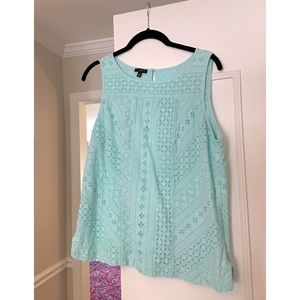 Talbots aqua eyelet lace sleeveless top, size 10P. 100% cotton, fully lined